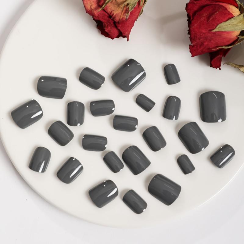 24pcs Glossy Gray Short Square False Nails For Daily Wear