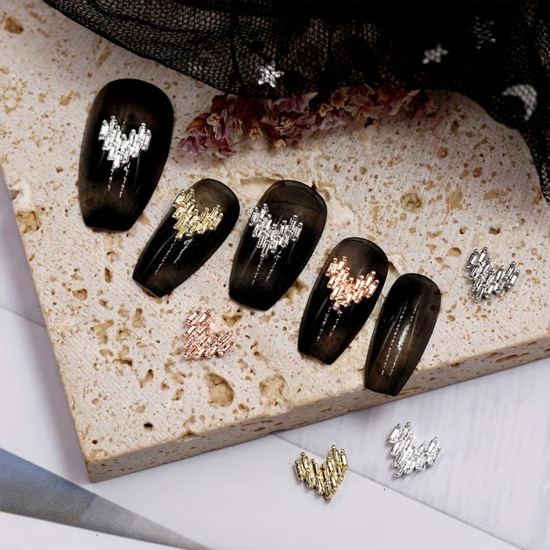 10pcs Nail Art Stickers W/ Metal Alloy Peach Heart Girls Nail Art DIY