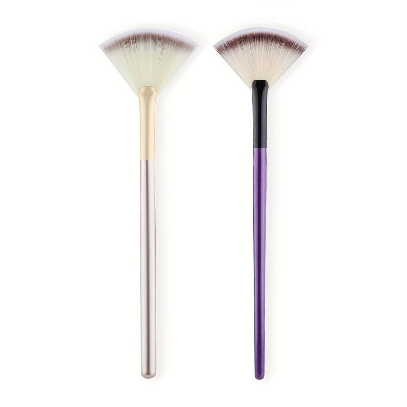 Fan Shaped Highlight Brush Soft Hair Blush Powder Makeup Brush