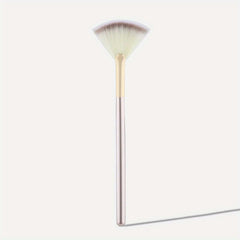 Fan Shaped Highlight Brush Soft Hair Blush Powder Makeup Brush
