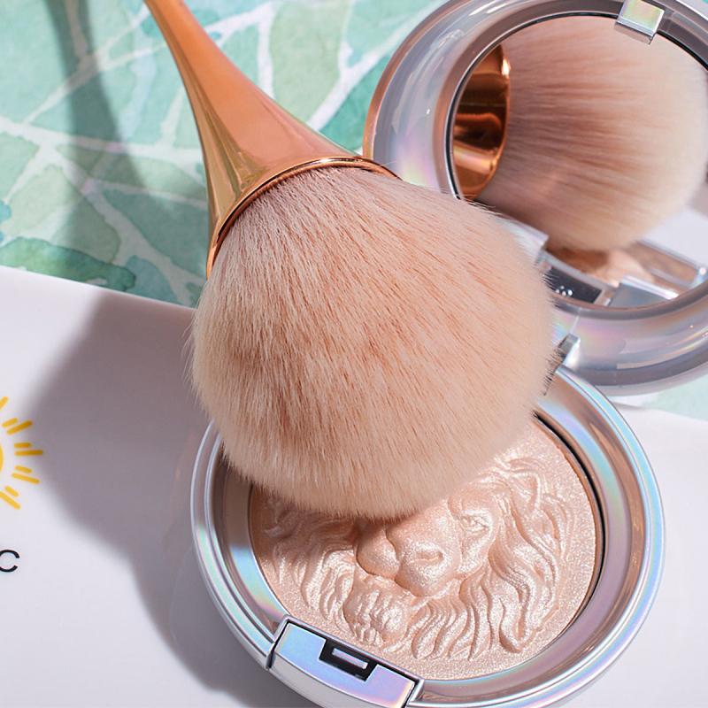 Soft Fluffy Large Powder Brush for Daily Makeup