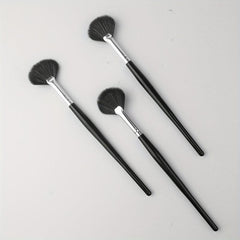 Fan Makeup Brush Highlighting Blush Bronzer Cheekbones Brush