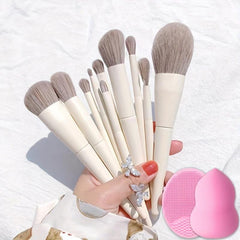 10pcs Makeup Brush Set with Sponge & Silicone Brush - Ideal for Makeup Beginners