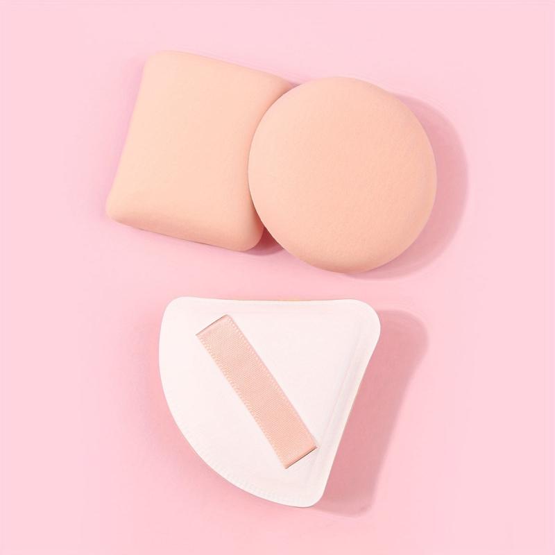 Triangle Makeup Puff for Contouring Under Eyes and Corners