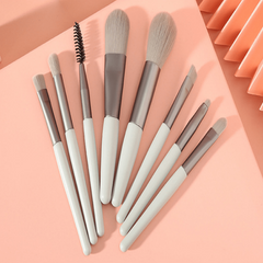 8pcs Travel Makeup Brushes Soft Synthetic Bristles Beauty Tool