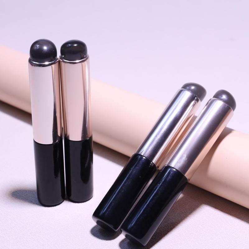 Silicone Lipstick and Concealer Brush for Daily and Travel Use