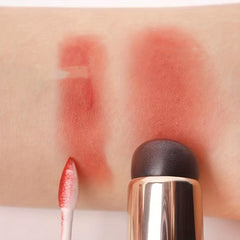 Silicone Lipstick and Concealer Brush for Daily and Travel Use
