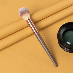 Professional Setting Makeup Brush for Setting Powders & Highlighters
