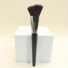Angled Kabuki Brush for Blush, Bronzer, Contour - Soft Bristles