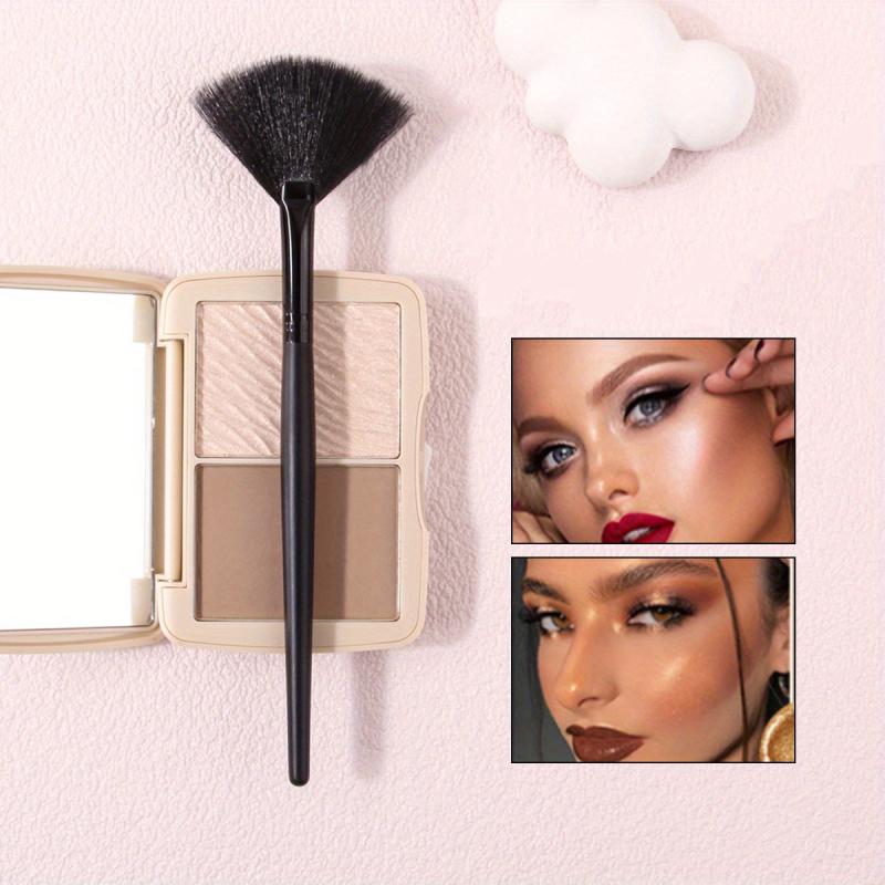 Fan Shape Blush Brush Makeup Tool Highlighter Powder Facial Mask Brush