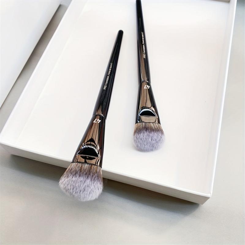 Foundation Makeup Brushes Professional Liquid Foundation Concealer Blush
