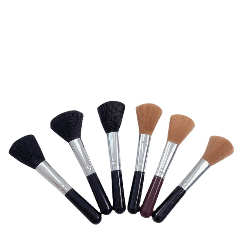 Portable Makeup Brush for Blush and Highlighter