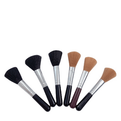 Portable Makeup Brush for Blush and Highlighter