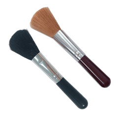 Portable Makeup Brush for Blush and Highlighter