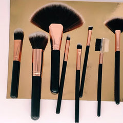 8pcs Makeup Brush Kit Soft Bristles Fan Highlighter Foundation Eyeshadow Brush