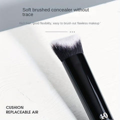 Foundation Brush for Mineral & Liquid Makeup Ergonomic Handle & Bristles
