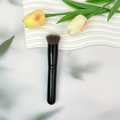 Concealer Brush Portable Makeup Brush Foundation Cream Liquid Dresser