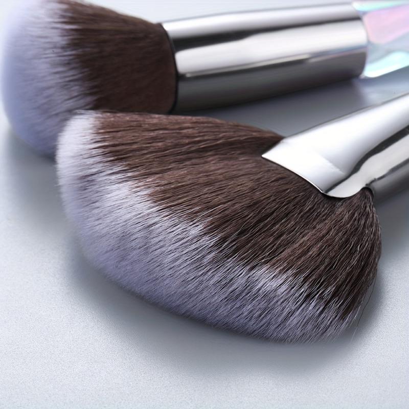 Fan Makeup Brush Highlighting Blush Bronzer Cheekbones Brush