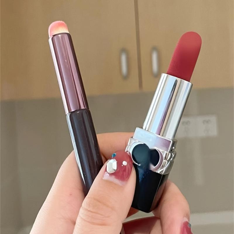 Round Head Lip Brush Soft Bristles Concealer Smudge Brush