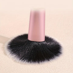 Travel-sized Makeup Brush for Blush Bronzer & Powder - Vegan