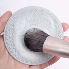 Silicone Makeup Brush Cleaning Mat - Instantly Clean Brushes