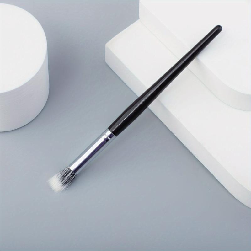 Professional Blush Brush for Contouring - Flawless Makeup Application