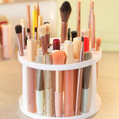 Minimalist Round Makeup Brush Holder