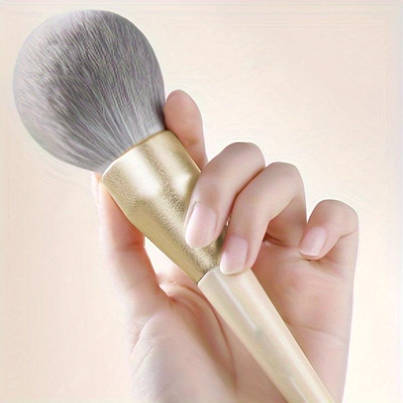 Fluffy Powder Face Brush for Contouring & Defining - Vegan & Cruelty-Free