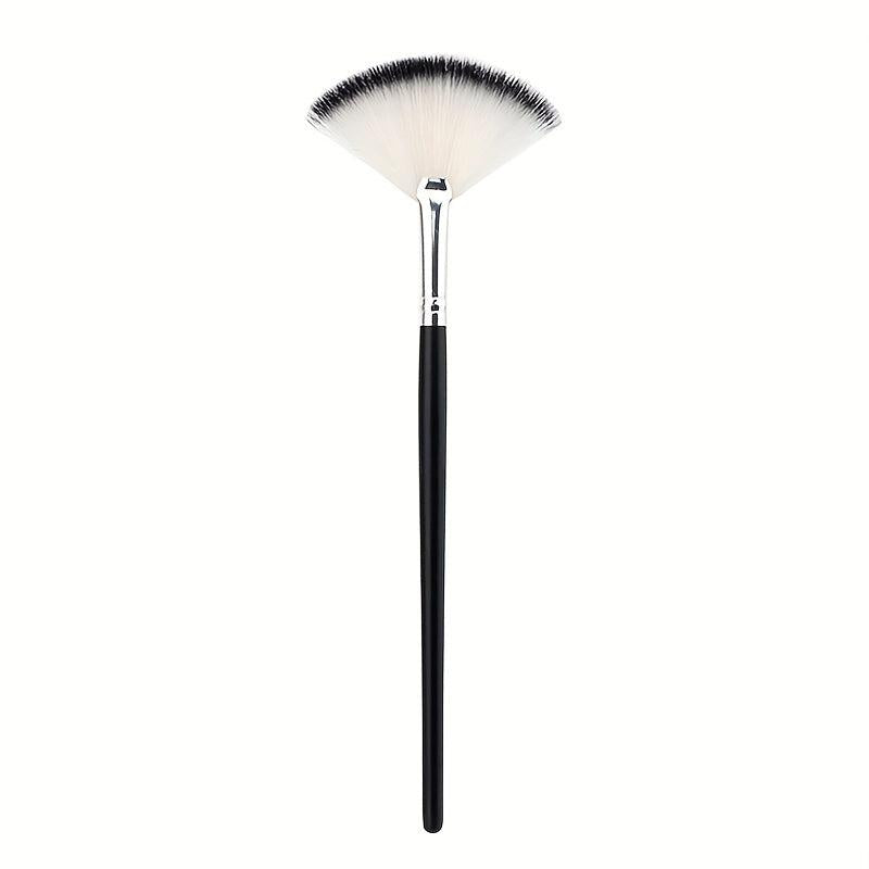 Fan Shaped Highlight Brush Soft Blush Bronzer Cheekbones Brush