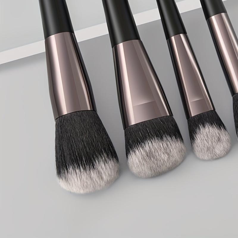 4pcs Wooden Handle Makeup Brush Set for Daily & Travel