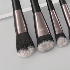 4pcs Wooden Handle Makeup Brush Set for Daily & Travel