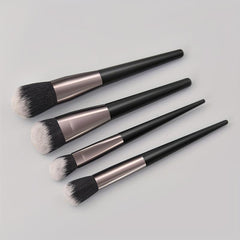 4pcs Wooden Handle Makeup Brush Set for Daily & Travel
