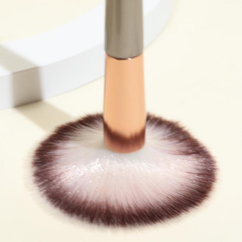 Champagne Thin Handle Loose Powder Brush