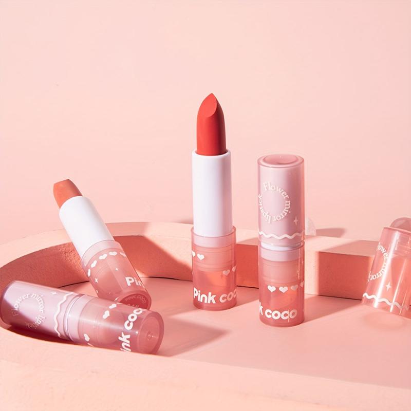 Matte Smooth Red Lipstick Long Lasting Low Saturation