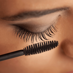 False Eyelashes Effect Mascara Non Irritating Waterproof