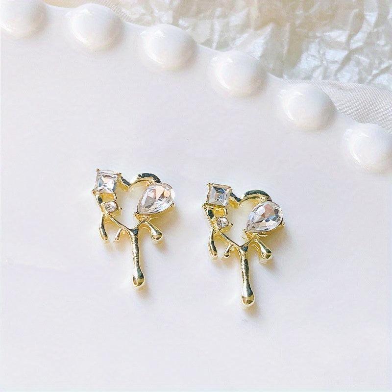 5pcs Hollow Silver Melting Heart Stud Nail Art Stickers For Women