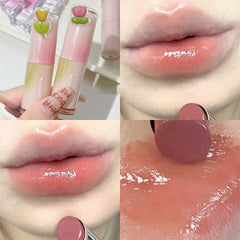 Long Lasting Glossy Lip Balm with Moisturizing Properties