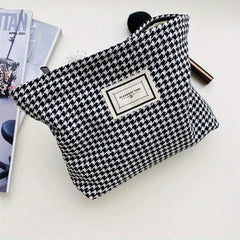 Stylish Houndstooth Makeup Bag for Women - Travel and Toiletry Organizer