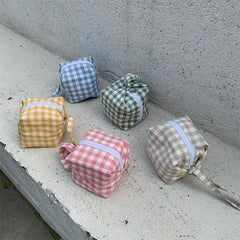 Portable Makeup Bag with Handle - Travel-Friendly Plaid Design