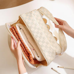 Checkered Pattern Toiletry Travel Bag with Dry & Wet Separation