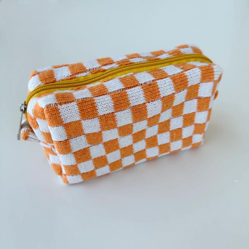 Large Capacity Plaid Makeup Bag Beauty Organizer Pouch Bag