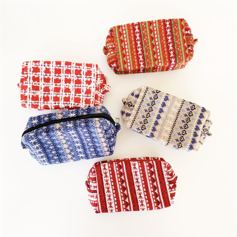 Geometric Pattern Square Knit Makeup Bag Autumn Winter Christmas Style