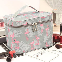 Nylon Waterproof Toiletry Bag + 13pcs Makeup Brushes Set