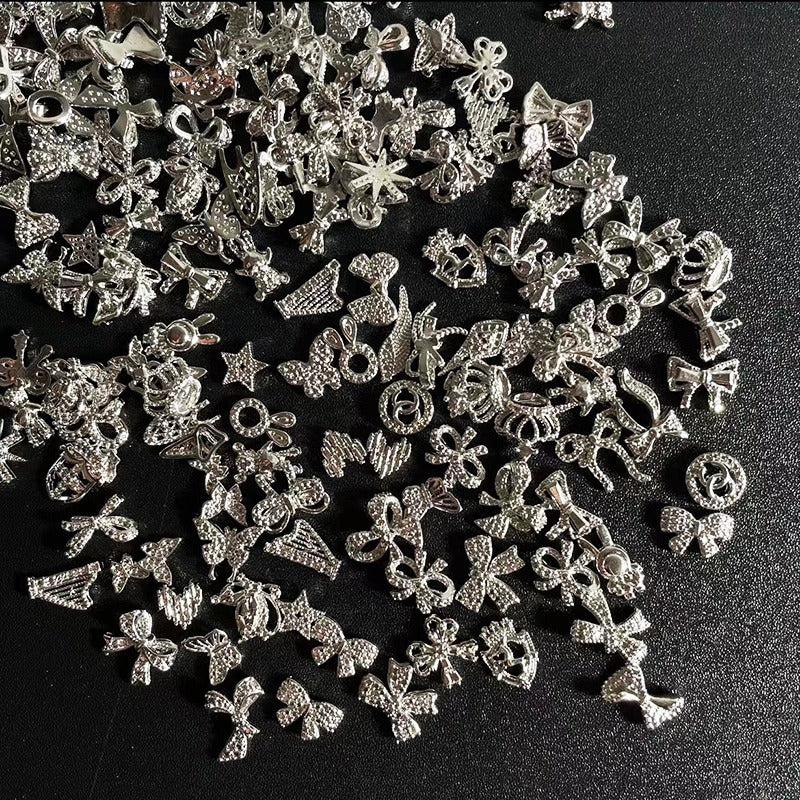 20 pcs Rhinestone Bear Butterfly Nail Art Accessories for Manicures