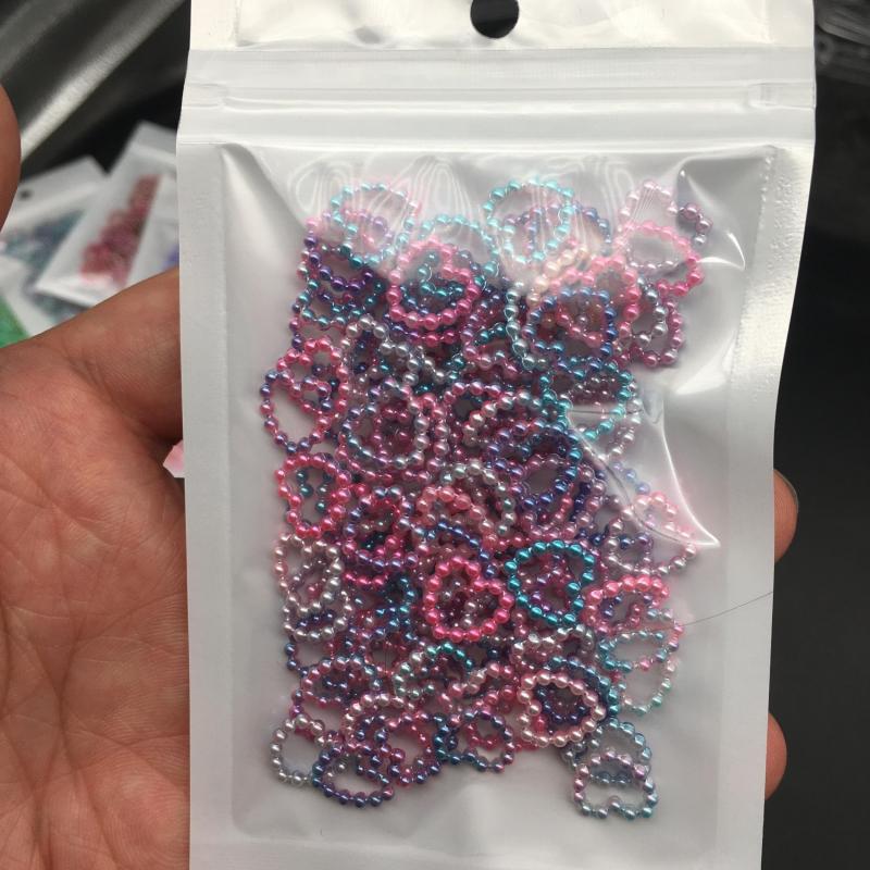 50 pcs Colorful Pearl Chain Nail Art Charms Heart Hollow Decoration