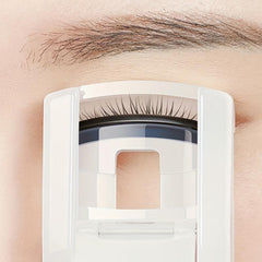 Portable Eyelash Curler for Gorgeous Lashes - No Pinch or Pull