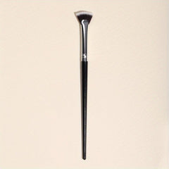 Professional Mascara Fan Brush for Natural Lifted Effects and Smooth Application