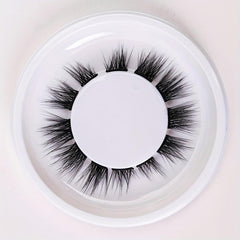 Self-adhesive Swallowtail False Eyelashes
