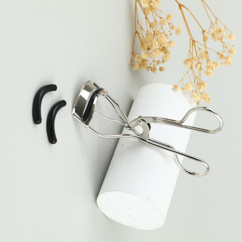 Carbon Steel Eyelash Curler With Refill Pads - Curled Eyelashes