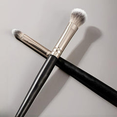 Soft Double-Ended Eyeshadow Brush for Beginners